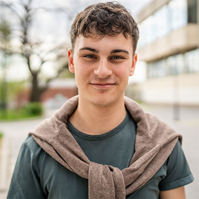 Jonas-Erfahrungsbericht-HILF-EV